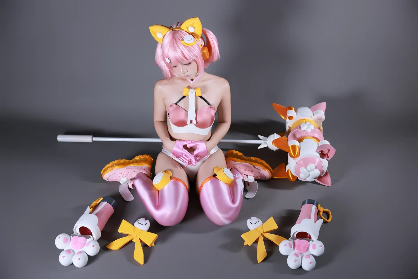 G44不会受伤_No_166_女神装置Puni_Mofu猫猫_54P_762MB tg@simisebaiai 【丝足阁】045.webp